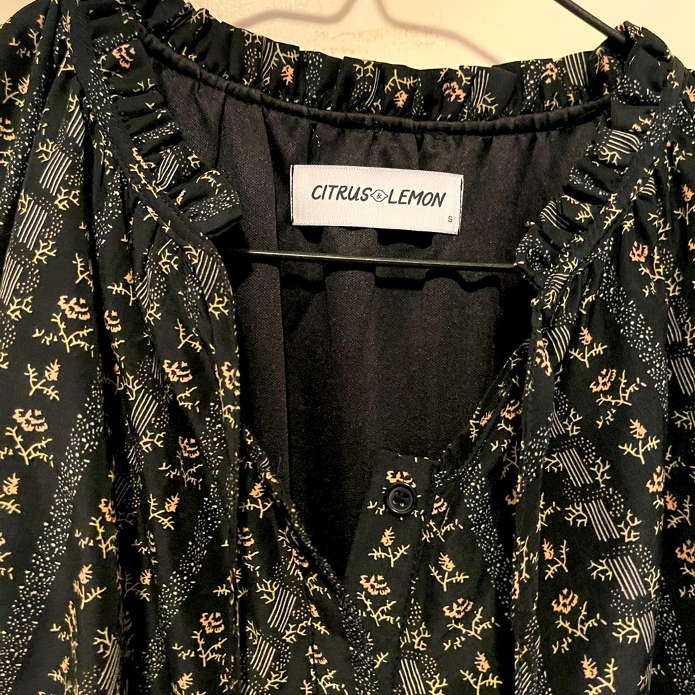 Womens vintage black dress